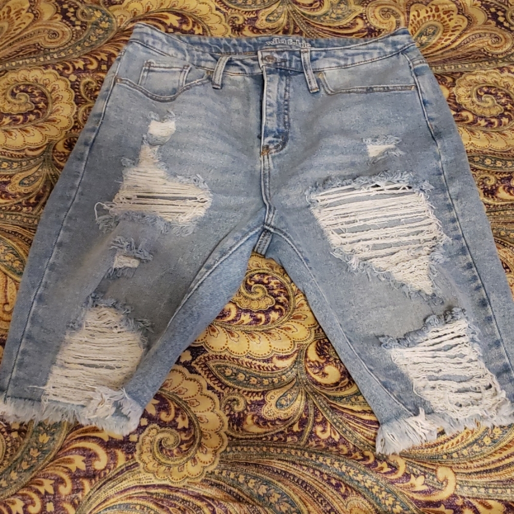 Distressed Shredded Shorts